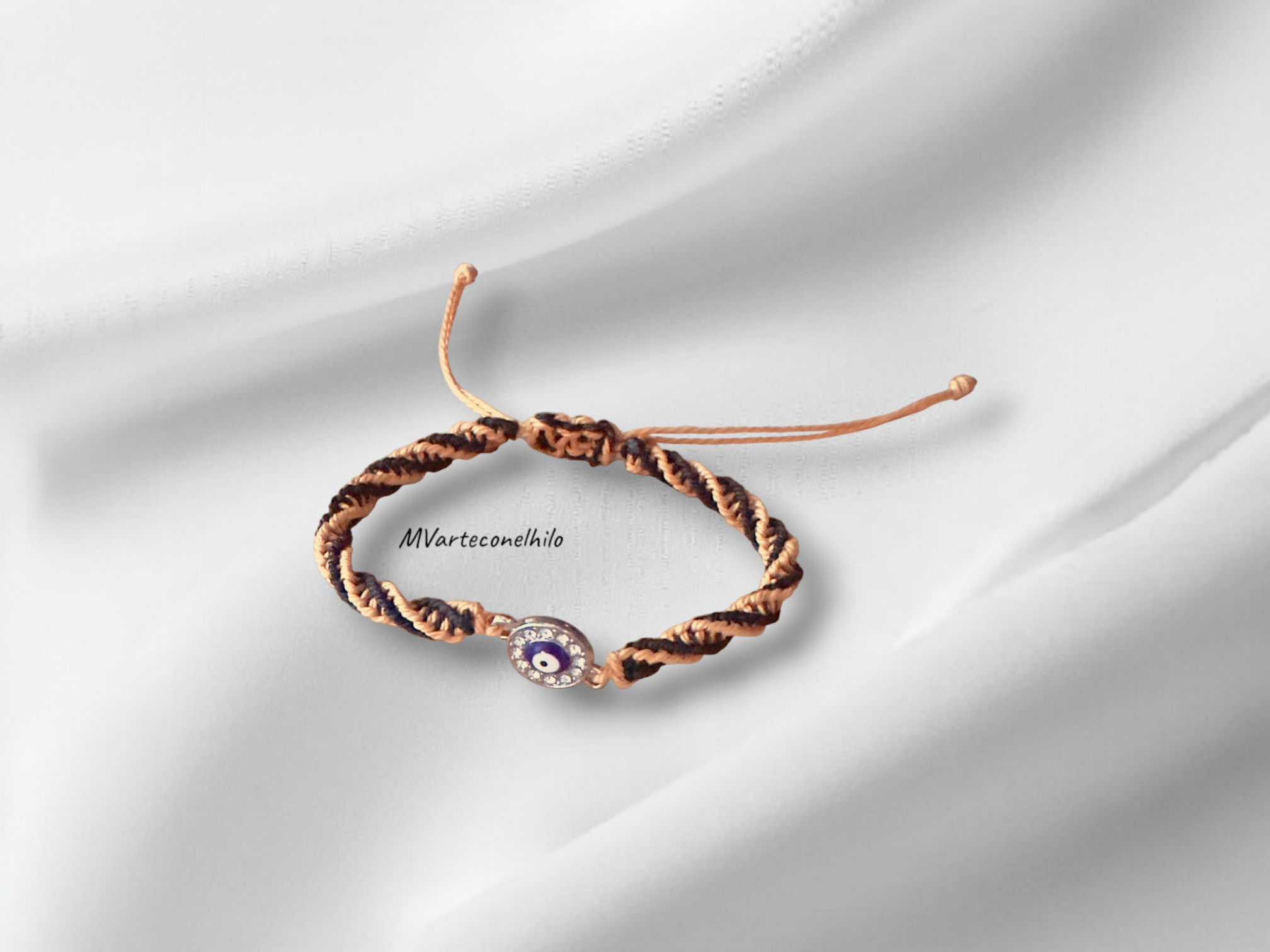 pulsera con dije de ancla